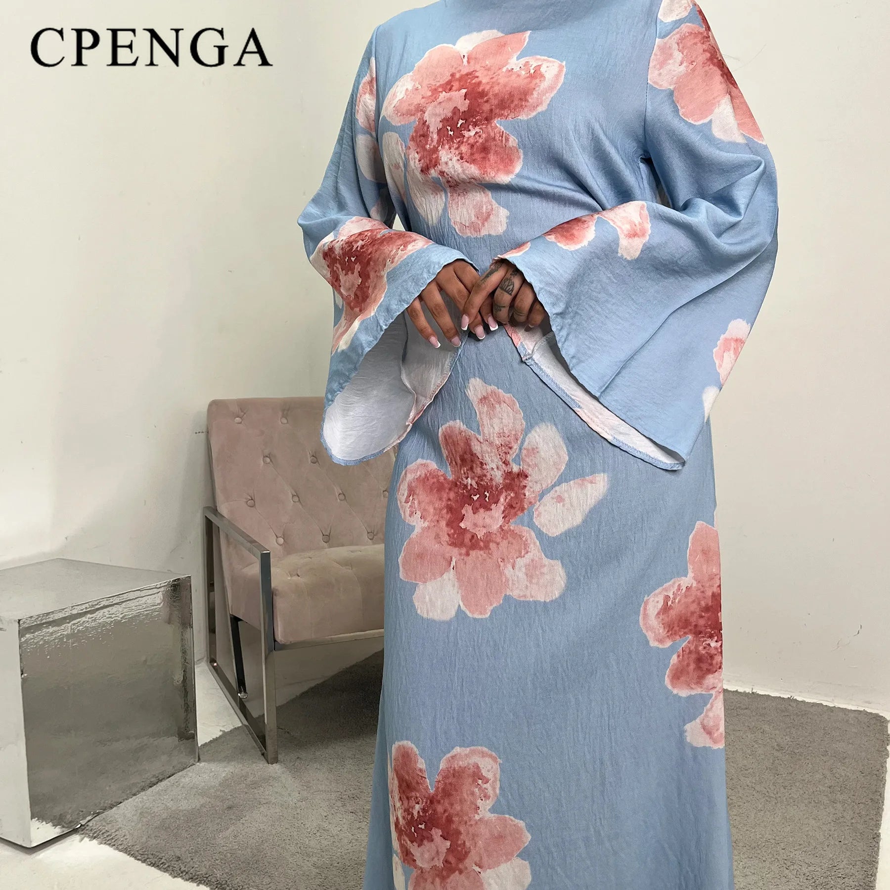 Arabesque Bell Sleeve Flowy Maxi Abaya Dress Elegant Floral Print Muslim Modest Long Dress Islamic Vacation Outfit Summer Robe.