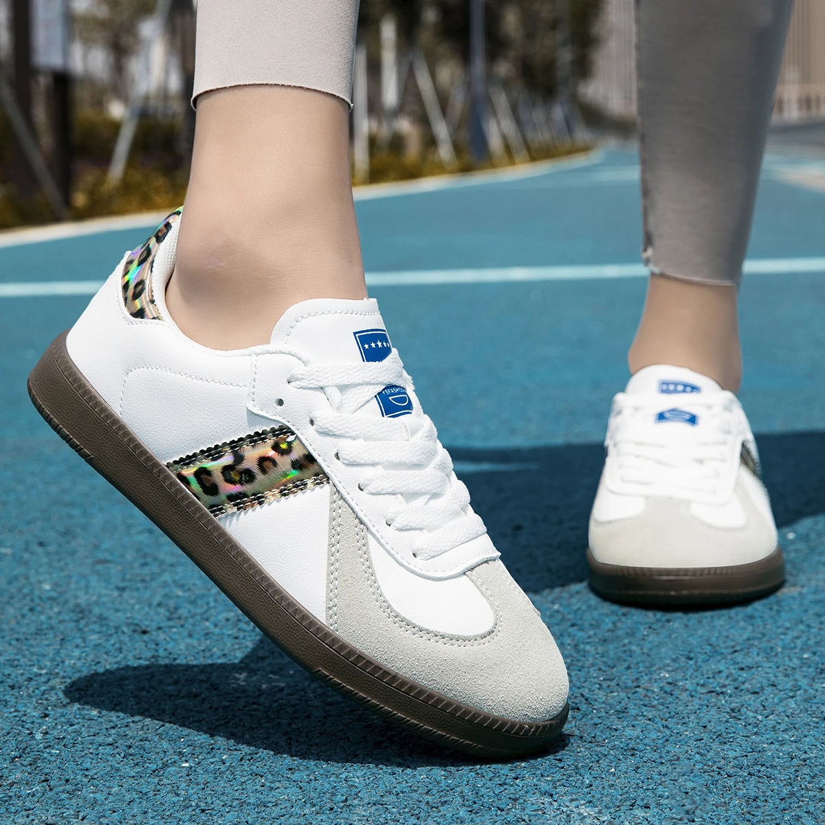 YRZL Womens Casual Shoes Unisex Sneakers Breathable Walking Shoes Men Non Slip Comfortable Lightweight Skateboard Shoes.