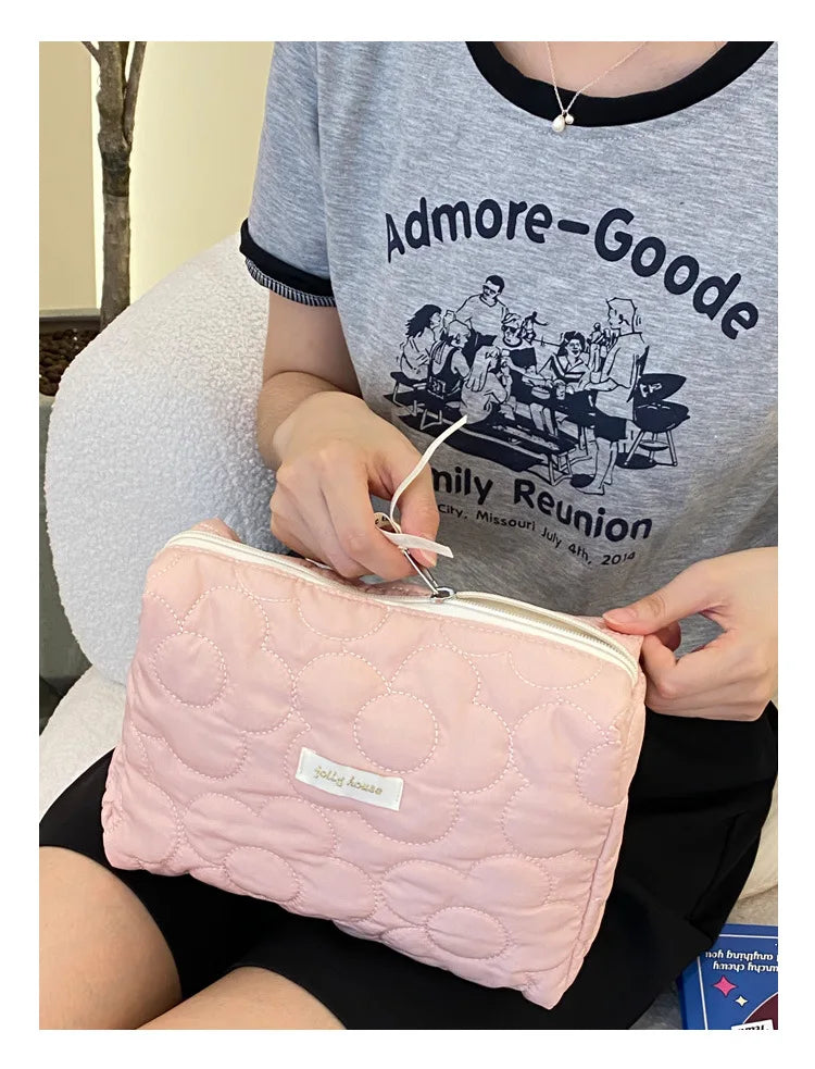 Large Capacity Women's Cosmetic Bags Cases Casual Ladies Small Storage Bag with Zipper Female Travel Clutch Bag Small Handbags.