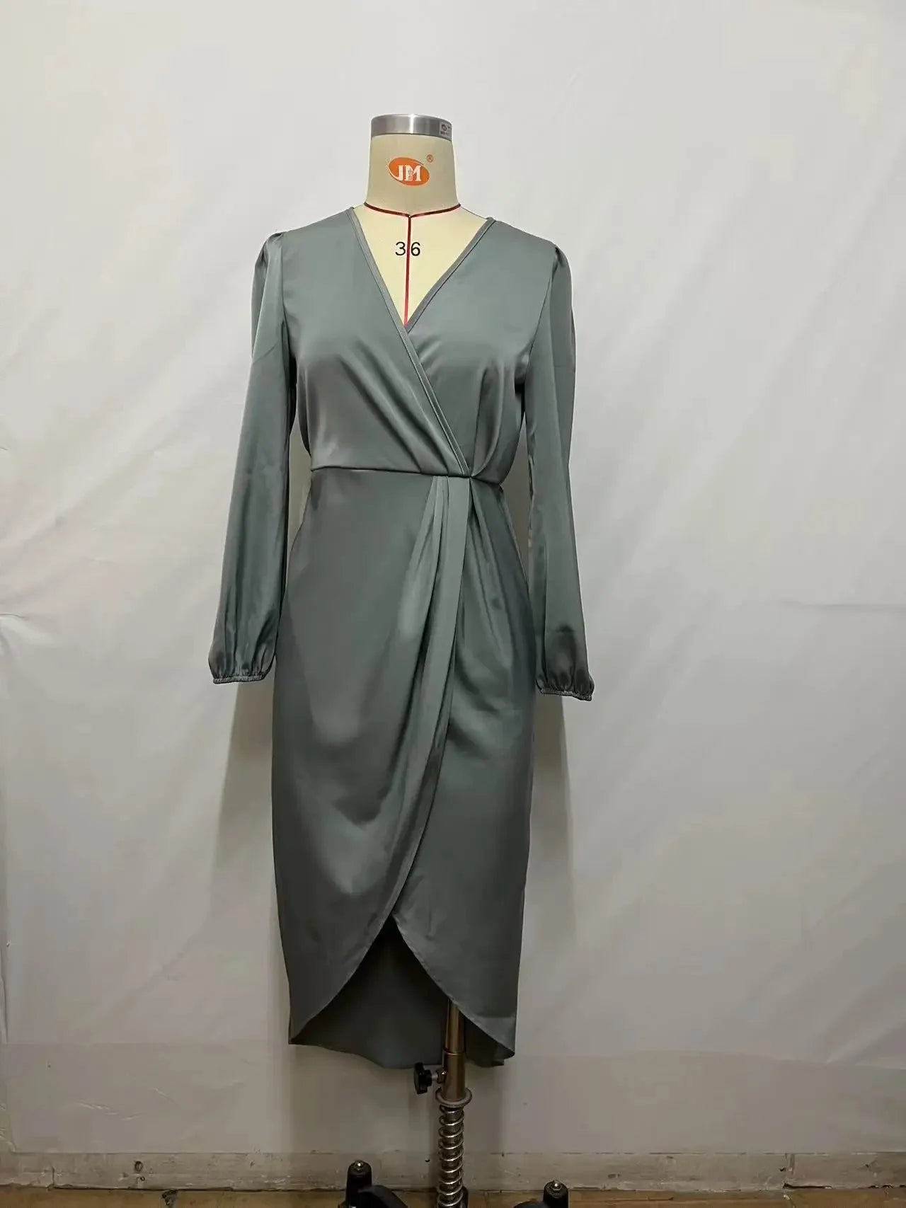 Elegantes, langärmliges, asymmetrisches Kleid mit überkreuztem Ausschnitt, Damenkleid, Blasenärmel, in voller Länge, A-Linie, Midikleid für Damen