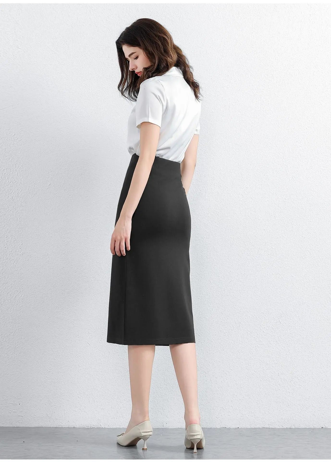 Women's Professional High Waist Long Pencil Skirt, Slim Fit Black Hip-hugging Skirt for Office Commute.