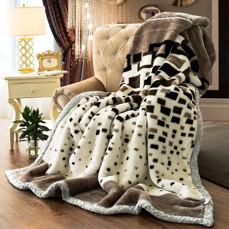Winter Raschel Blankets Thickened Soft Comfortable and Fluffy Plush Quilt Home Multifunctional Single Person Double Warm Blanket