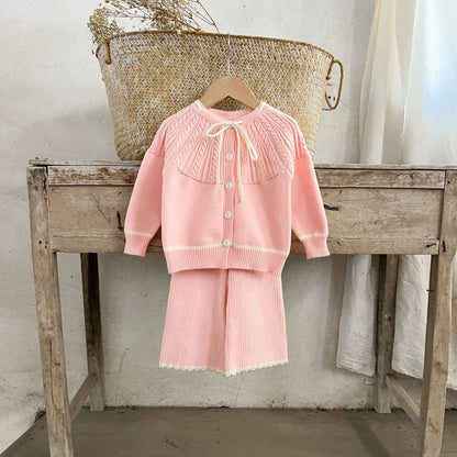 Ins Mädchen Baby reine Baumwolle Lotusblatt Kragen Top Bauch Hosen Pullover Set für Kinder Herbst und Winter Wärme Set.