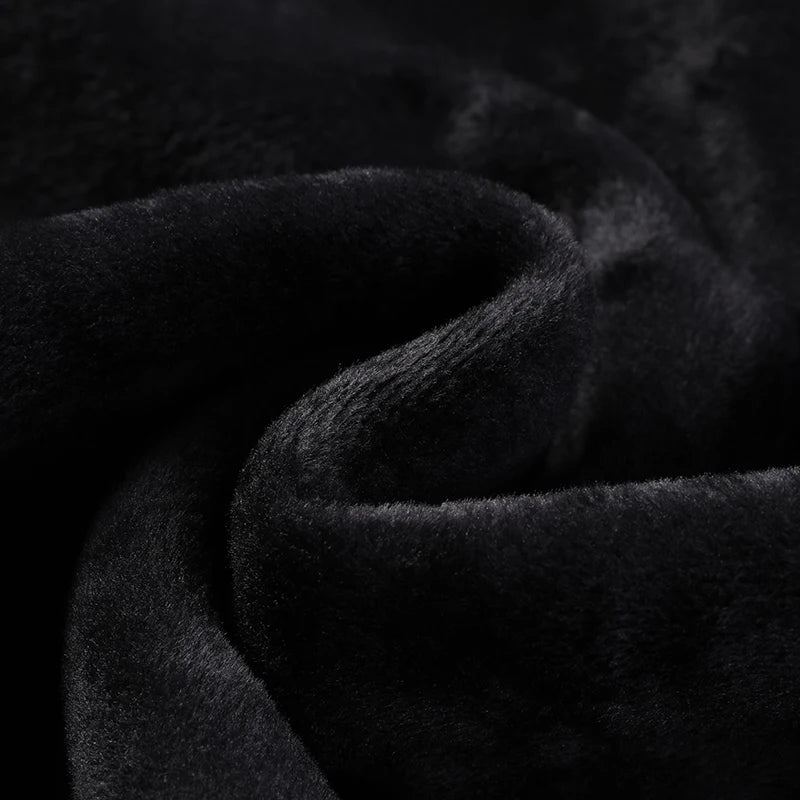 Fleece-Lined Knitted Pullover Sweater Casual Jumper for Men Insulated Warm Long Sleeve Thick Material Round Neck Design.