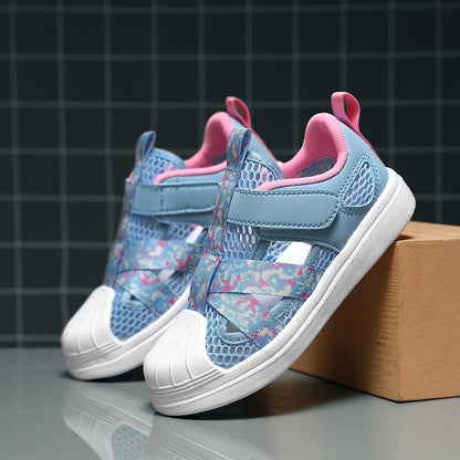 Summer Breathable Kids Sandals Boy and Girl Fashion Sneakers Lightweight Non Slip Walking Shoes Comfortable Sport Shoes.
