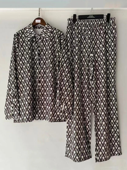 2025 Spring women's retro geometric print lapel loose long-sleeved shirt two-piece + elastic waist wide leg pant suit.