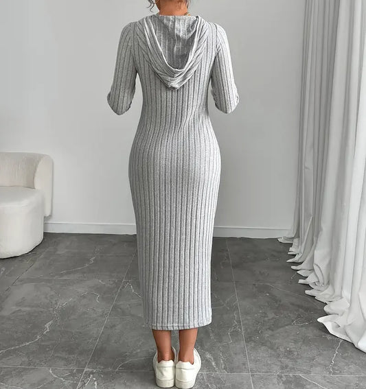 Lässiges, langärmliges, geripptes Strickkleid mit Kapuze für Damen – Slim-Fit- und figurschmeichelndes mittellanges, figurbetontes Herbstkleid 2025, Herbst