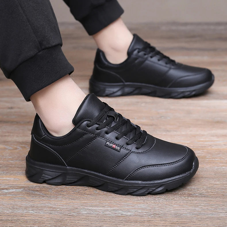 Men Sneakers Soft Sports Running Shoes New Casual Shoes for Men Solid Black White Walking Footwear Fitness jogging Men Shoes.