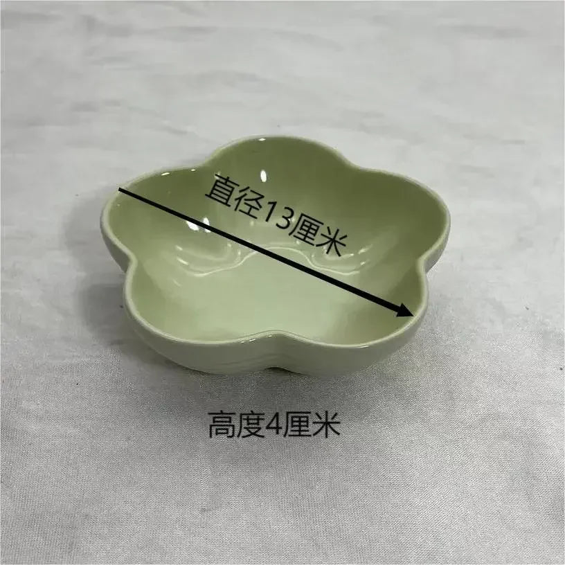 5 Inch Creative Flower Ceramic Bowl Small Deep Dish Solid Color Ceramic Bowl Small Dish Dip Dish Home Kitchen Supplies Gift.