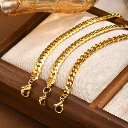 Vnox 6mm Flat Cuban Chain Bracelets for Women Girls, Macrame Edge Curb Links Bracelet,Gold Plated Stainless Steel with K18 Stamp.