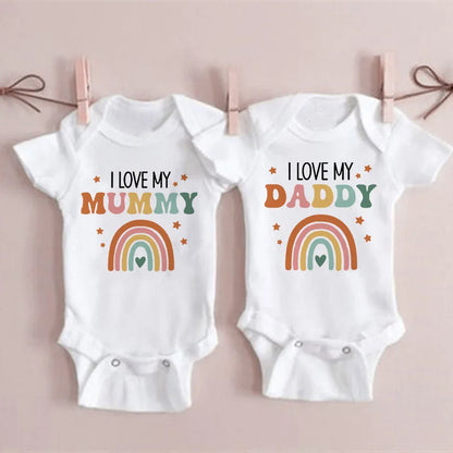 Ich liebe Mama und Papa, Regenbogen-bedruckter Neugeborenen-Body, lustiger Sommer-Kurzarm-Säuglingsspielanzug, Body für Jungen und Mädchen.