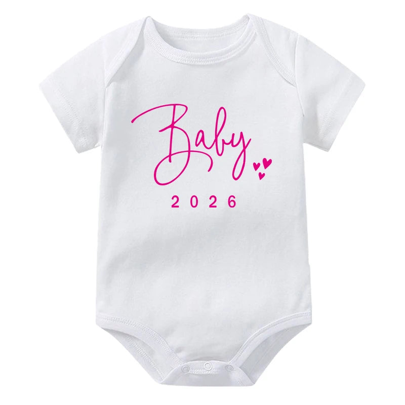 Baby 2026 Schwangerschaftsankündigung Neugeborenes Baby Bodys Baumwolle Sommer Jungen Mädchen Strampler Overall Kleidung Outfit.