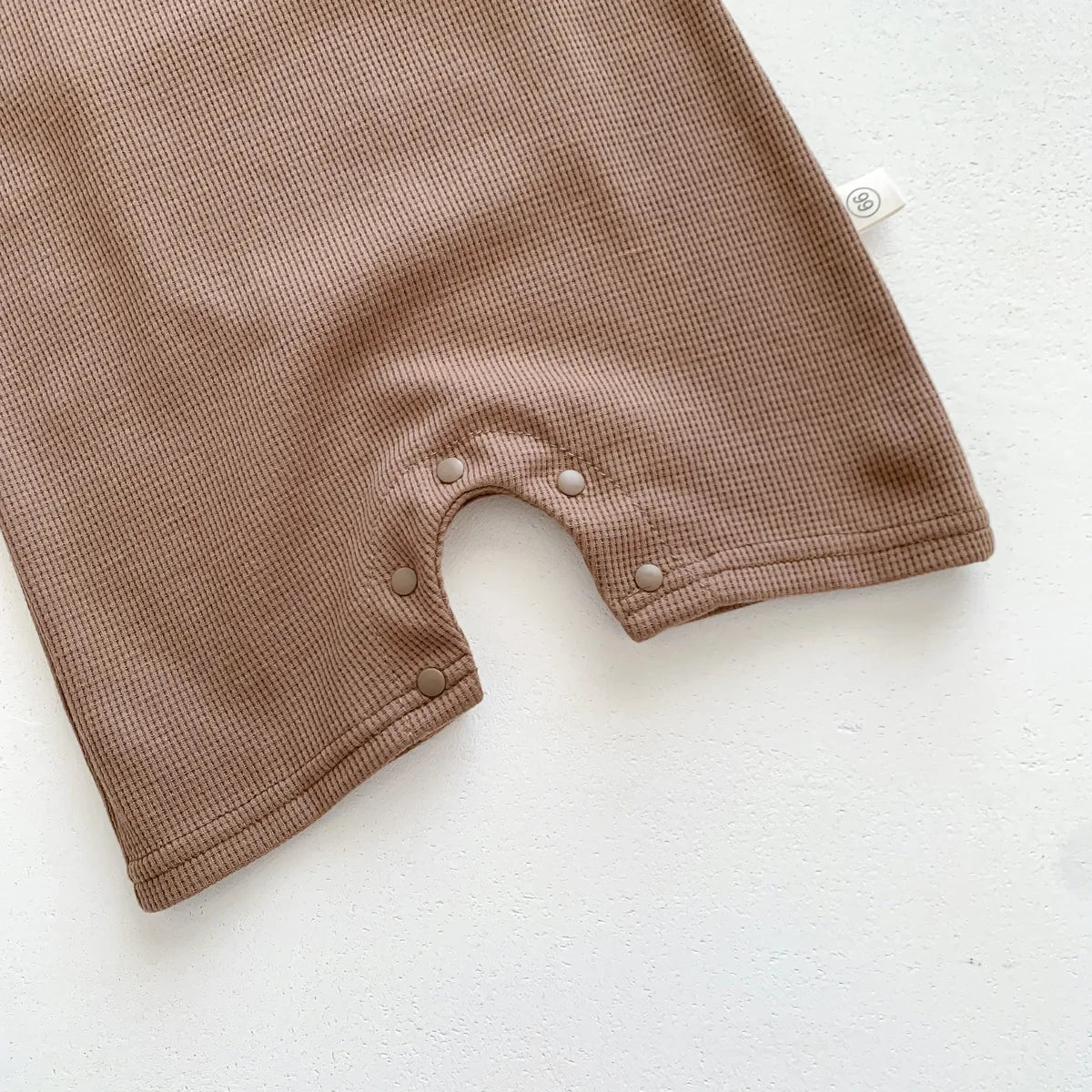 Sommer Baby Strampler Neugeborenes Baby Junge Mädchen Kurzarm Strampler Reine Baumwolle Weiche Waffel Cartoon Niedlichen Bären Body mit Hut.