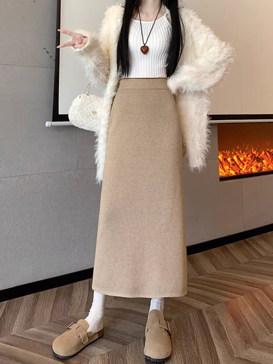 2025 New Thick Knit Midi Skirt High Waisted Straight Hem Bodycon Pencil Skirts for Petite Women Cozy Fall Winter Fashion.