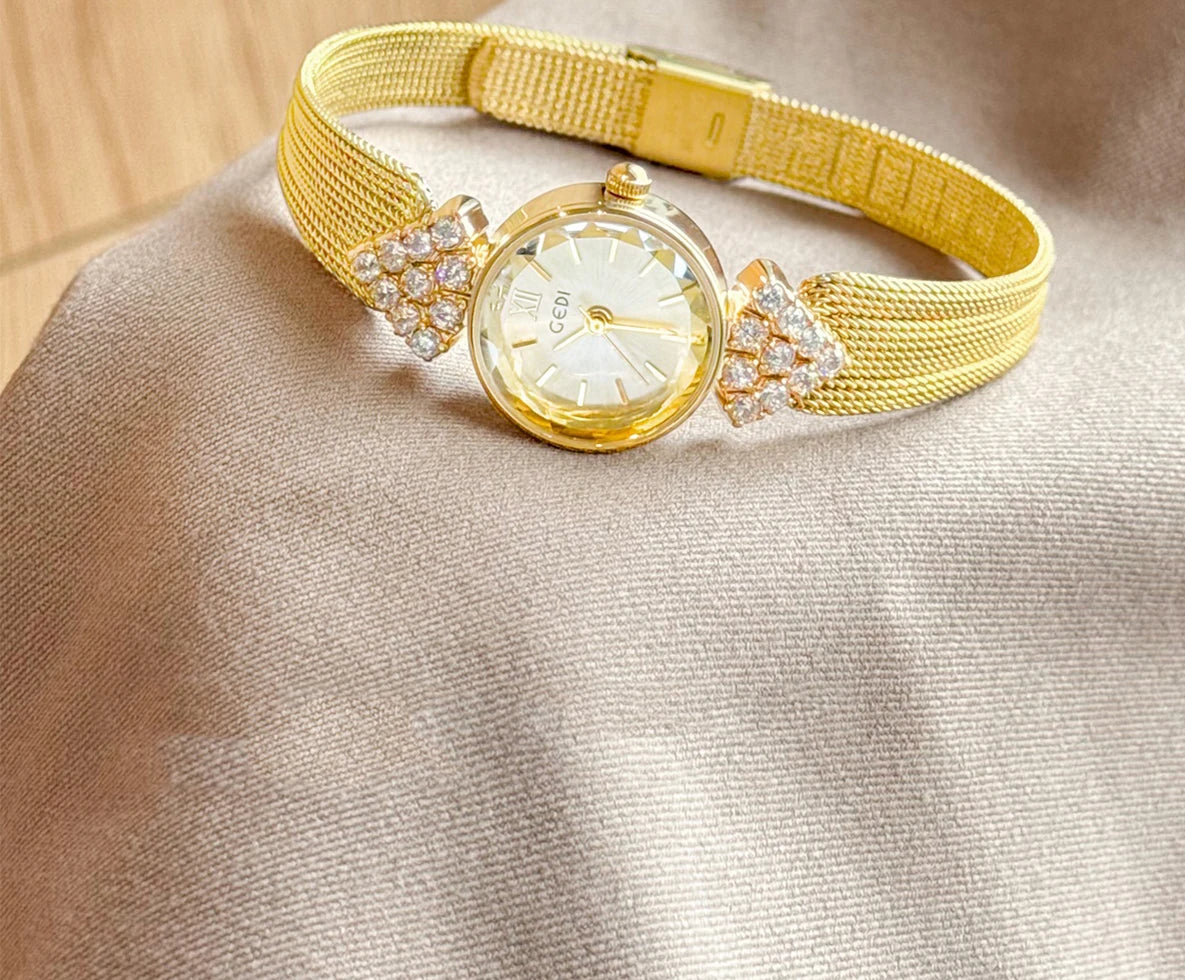 GEDI Watch Gold Silver Diamond Inlaid Steel Strip Women's Wristwatch Vintage Niche Light Luxury Temperament Quartz Watch Woman