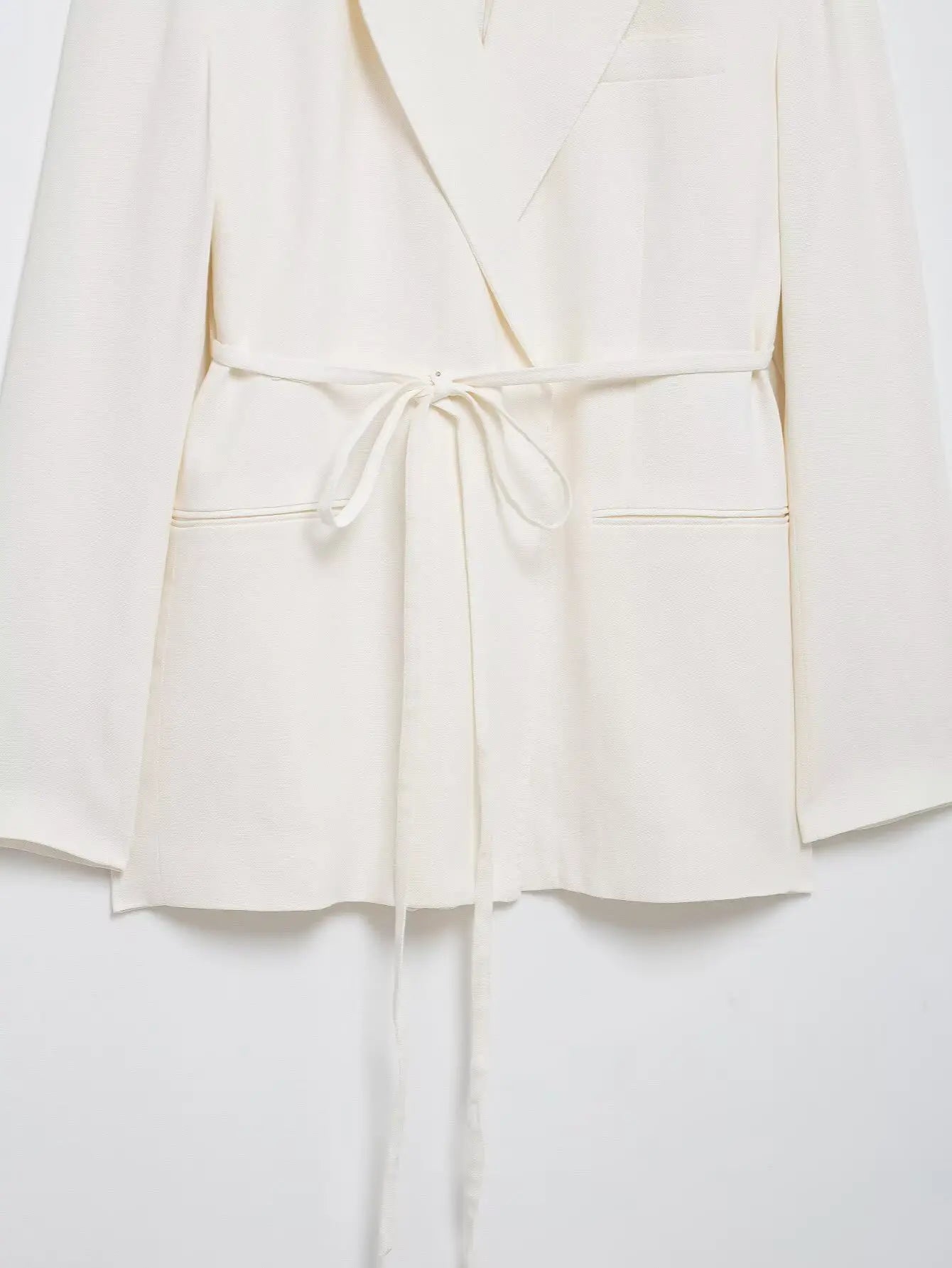 HH Women's Suits White Turn-Down Collar Long Sleeves Lace-Up Blazers+High Waist Zipper Long Pants Female Spring Fashion Sets.