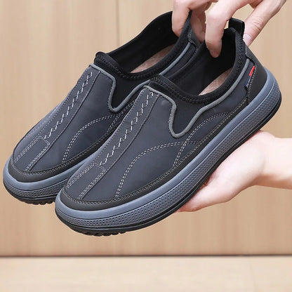 Casual Men's Cloth Shoes Outdoor Men Sports Shoes Comfortable Wear-resistant Soft Bottom Sneakers Light Anti-Slip Walking Shoes.