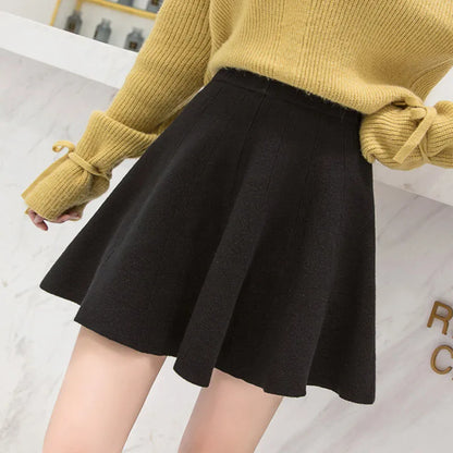 Solid Color Basic Knitted Mini Skirts Women New Autumn Winter Elastic Waist A-Line Skirts Ladies Korean All Match Pleated Skirt.