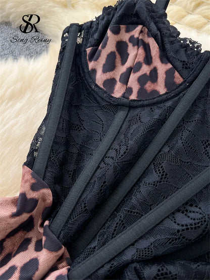 SINGREINY Sexy Party Langes Kleid Spaghettiträger Korsett Schlanke Spitze Patchwork Geraffte Mesh Rückenfrei 2025, Leopardenmuster Maxi-Sommerkleid.