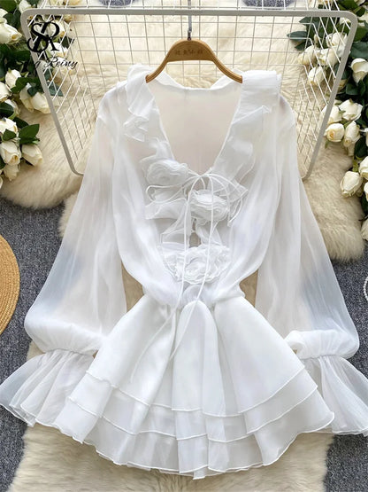 SINGREINY 3D Floral Strand Kurzes Kleid Weibliche Lange Ärmel Spitze Up Rüschen Chiffon Kuchen Sommerkleid Sheer Sexy Vintage Bohemian Kleid.