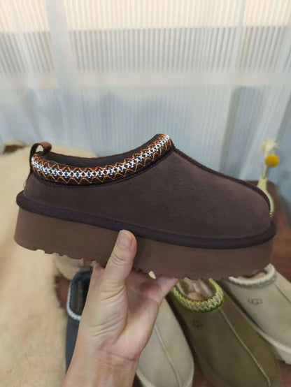 Snow boots for women - Women's wool leather boots - Winter warm fur boots - High-quality premium snow boots - 2025 model.