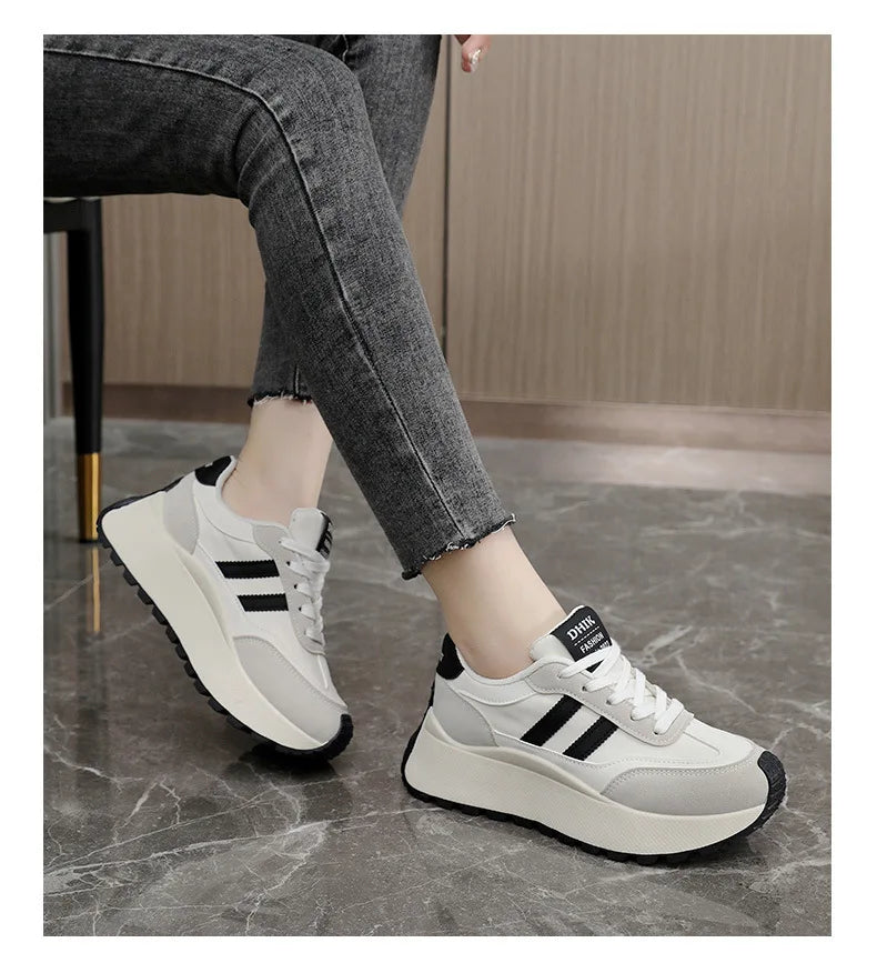 Spring Thick Bottom Women's Shoes 2025 Summer Casual Patchwork Leather Sneakers Casual Vulcanised Shoes Ladies Chaussure Femme.
