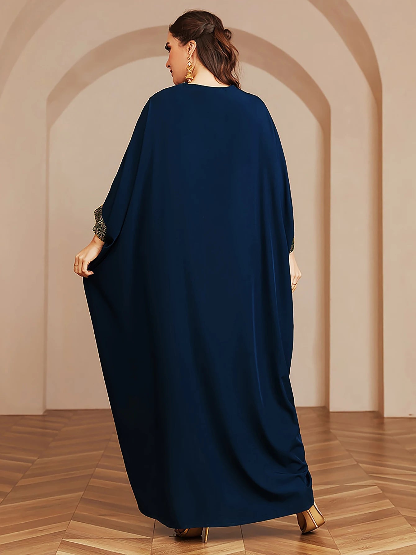 Wow! Langarm-Abaya in Übergröße mit Goldfolie – atemberaubendes arabisches Kleid, steigern Sie Ihren Stil für jede Veranstaltung!