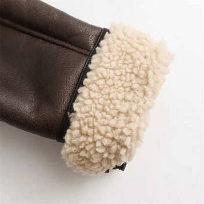 2024 Herbst/Winter Neues Produkt Lässige Damenbekleidung Flip-Kragen-Fell Integrierter lockerer und vielseitiger Kurzjackenmantel