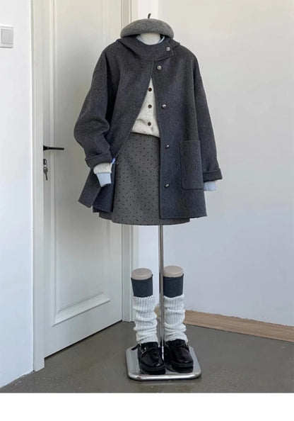 Grauer doppelseitiger Wollmantel mit Kapuze für Damen im Herbst und Winter 2025, neuer High-End-Mantel im Hepburn-Stil.