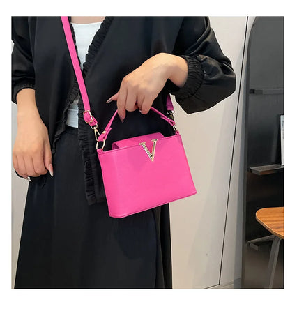 Luxury Women's Tote Bag, Chic V Shaped Stylish Pu Leather Bucket Bag, Top Cover Handbag Women Shoulder Crossbody Bag for Woman