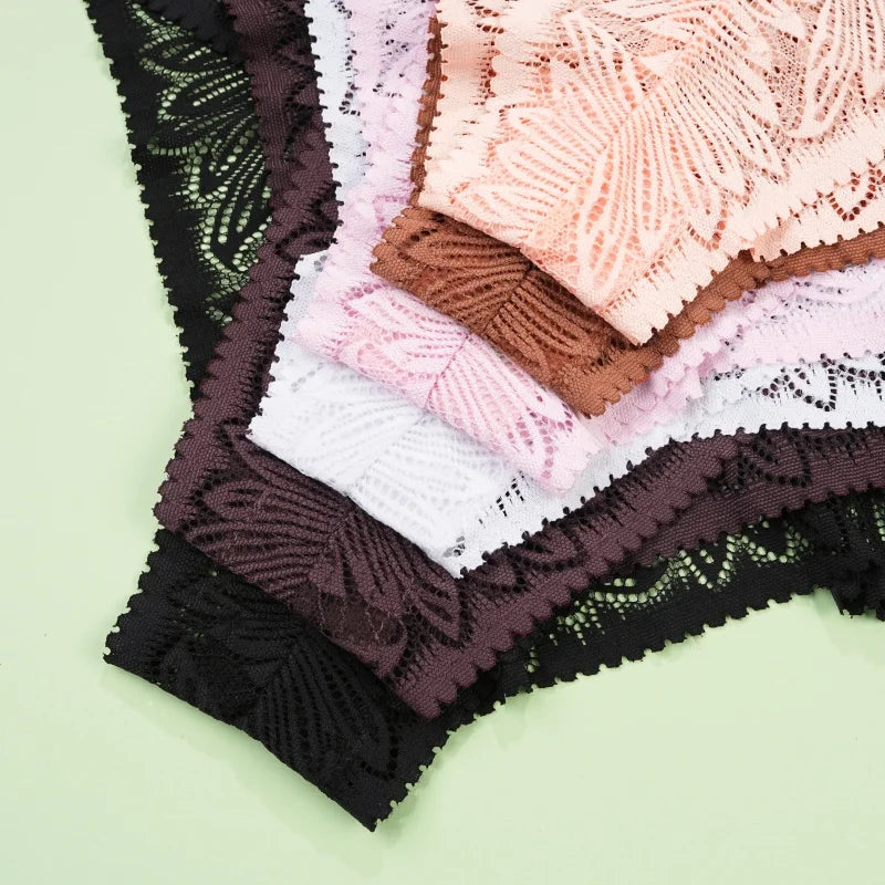 3PCS/Set Women Lace Panties Sexy Low Riase Elastic Brifes Solid Color Perspective Breathable Underwear Ladeis Sexy Lingerie.