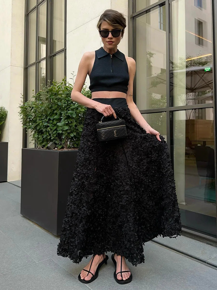 Light Luxury Evening Skirt Autumn Winter Women's Slim Fit Loose Warm Embroidered Petal Side Split Design Temperament Skirt New.