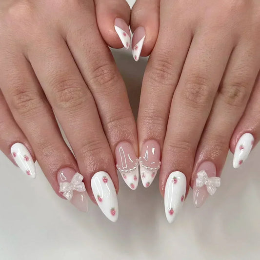 24Pcs Almond False Nails Cute Strawberries with French Design Simple White Wearable Fake Nails Decoration Press on Nail Tips Art.