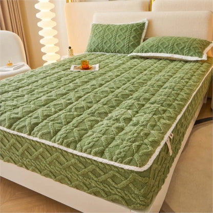 Milk Velvet Mixed With Cotton Home Bed Sheet Thickened Bed Cover Winter Velvet Mattress Coral Velvet Protective Bed Cover ZF606.