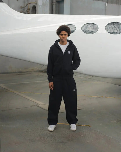 Men Monochrome Sporty Casual Suit Set Minimalist Versatile for Youth Comfortable Fabric Simple Stylish Everyday Wear Lightweight.