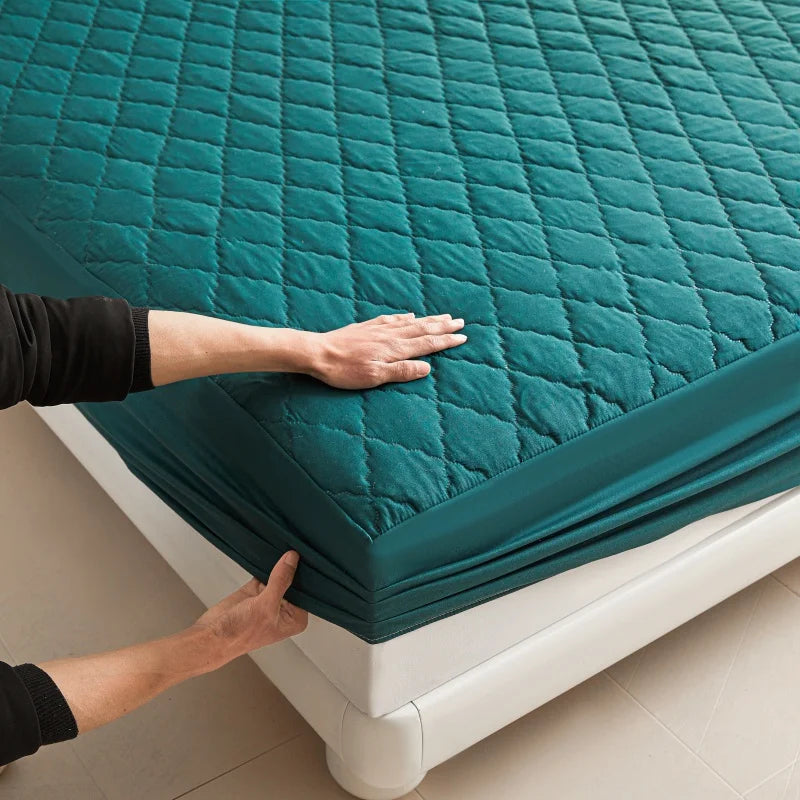 Thick Waterproof Mattress Cover Mattress Protector Queen King Fitted Sheet Mattress Topper Pad For Hotel (No Pillow Case).