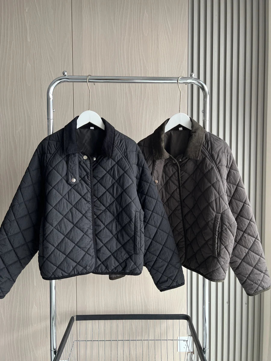 Women's Quilted Jacket with Padded Lining Model ETJ 2025 - Casual and Simple Diamond Quilted Short Puffer Jacket with Collar.