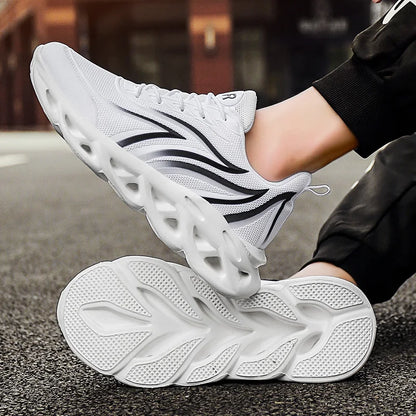 Men's Flame Printed Sneakers Flying Weave Sports Shoes Comfortable Running Shoes Outdoor Men Athletic Shoes.