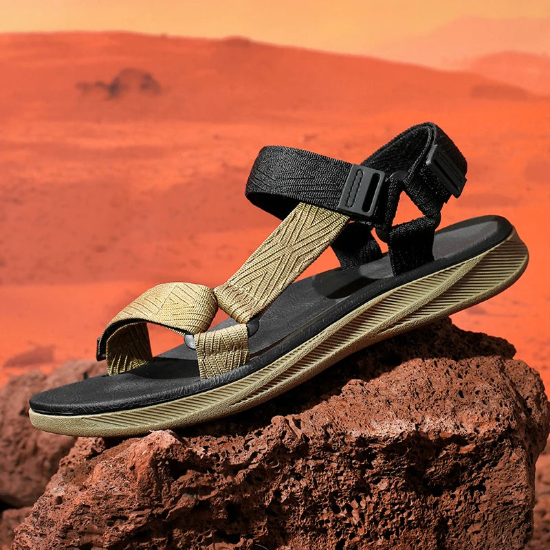 Classic Black Men Sport Sandals Summer Leisure Beach Holiday Sandals Outdoor Antiskid Breathable Flat Sandals Shoes.