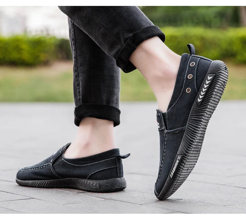 Denim Men's Canvas Shoes Slip on Sneakers Male for Summer 2025 New Outdoor Driving Moccasin Trendy Vintage Loafers Shoes for Men