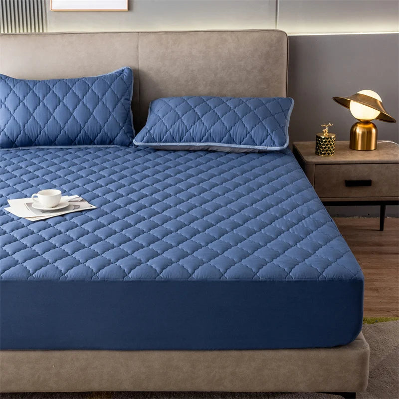 Home Mattress Cover Waterproof Thickened Quilted Waterproof Bed Cover Breathable Mattress Protector Fitted Sheet No Pillowcases.
