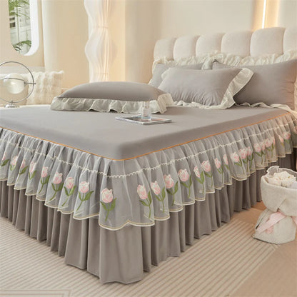 Floral Style Bed Skirt Embroidered Bed Cover Single/Queen/King Size Bed Linen Home Sheet with Skirt 침대스커트(Pillowcase Need Order)