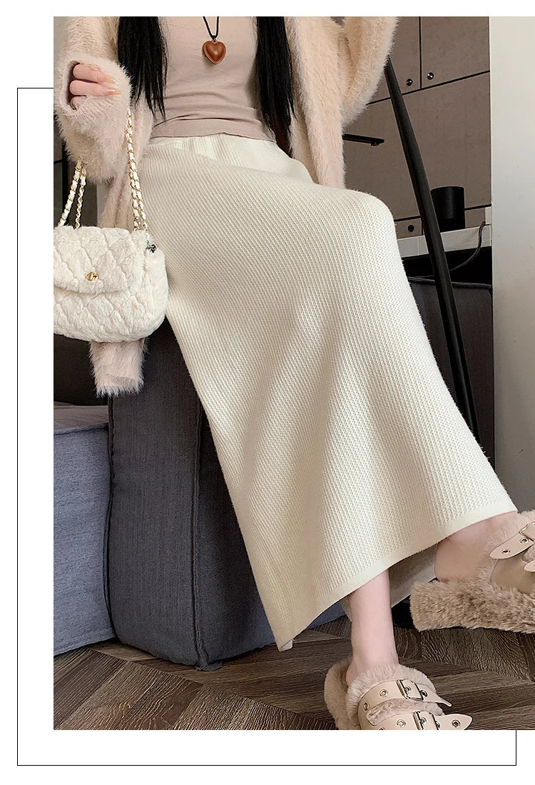 2025 New Thick Knit Midi Skirt High Waisted Straight Hem Bodycon Pencil Skirts for Petite Women Cozy Fall Winter Fashion.