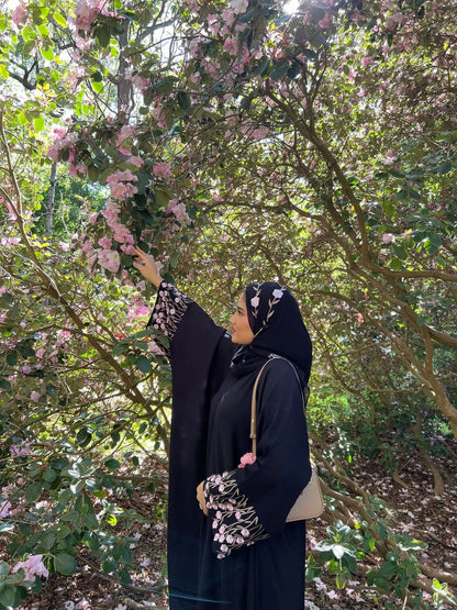 Islamic Clothes Black Flower Embroidery Abayas for Women Dubai Cardigan Muslim Saudi Open Abaya Kimono Luxury Hijab Dress Kaftan.