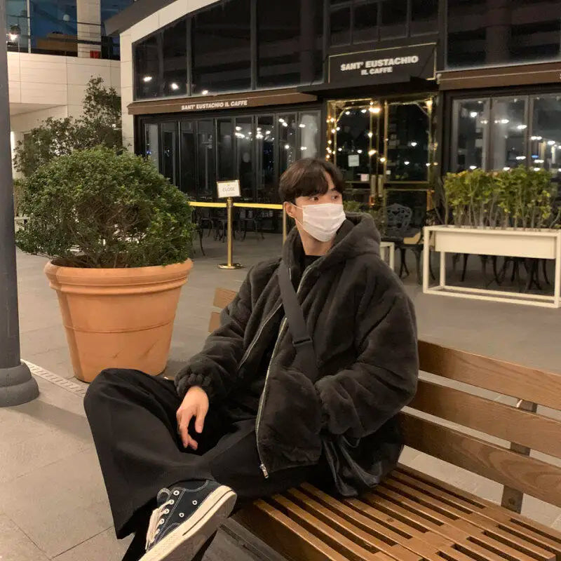 Winter faux lamb wool jacket men's padded thickened cotton clothing loose fleece jacket cotton clothing.