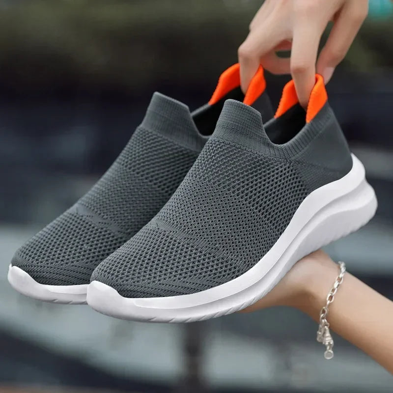 Men Sneakers Unisex Casual Shoes Soft Sole Slip-On Vulcanized Shoe Lightweight Loafers Plus Size Walking Men Shoes Tenis Hombres