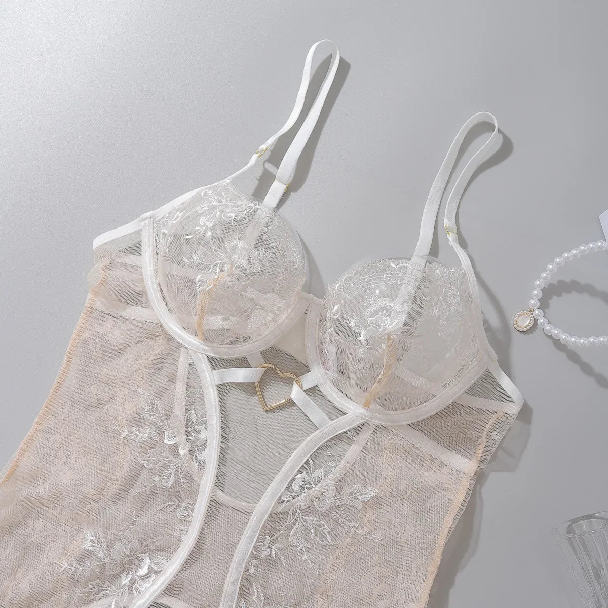 Sexy Mesh Lingeries Sets 2025 Hot Embroidered Floral Erotic Products Transparent Lace Intimate Female Complete Thong Exotic Set.