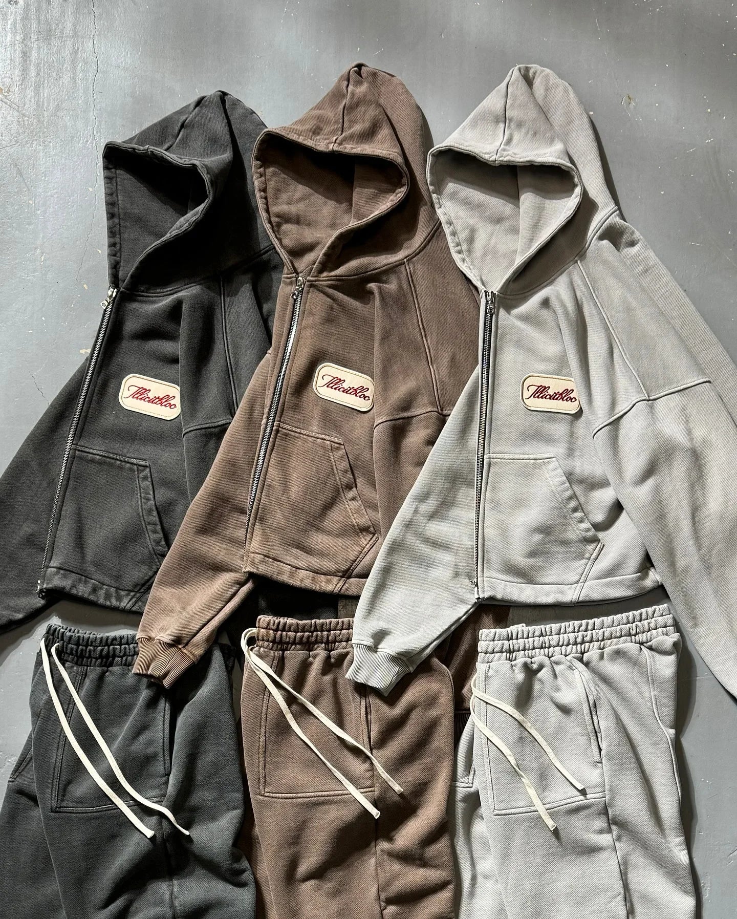 Casual Fashion American Solid Color Cotton Oversized Sweatshirt Men Two Piece Harajuku Joker Slacks Jogging Pants Tracksuits.