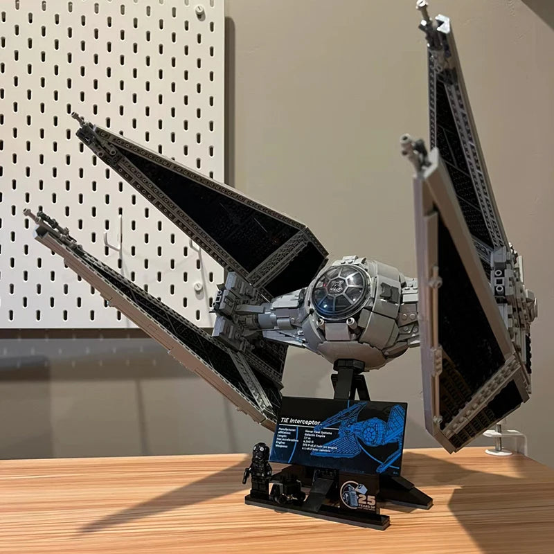 1931pcs DIY Spaceship Tied Interceptord Building Blocks Spacecraft Fighters Model Assembly Bricks Toys Kids Christmas Gift 75382.