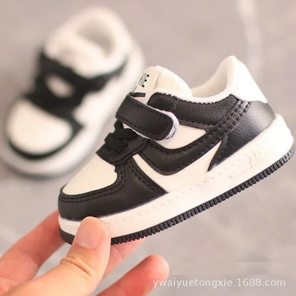 Children Sneakers Boys Girls Leather Low-Top Board Shoes Students Soft Bottom Footwear Kids Running Shoes Baby Casual Footwear.